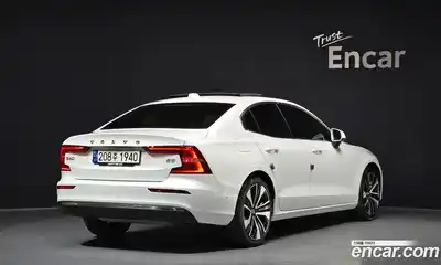 Volvo S60 2024 2.0 гидро в Москве № 1008460, миниатюра 2