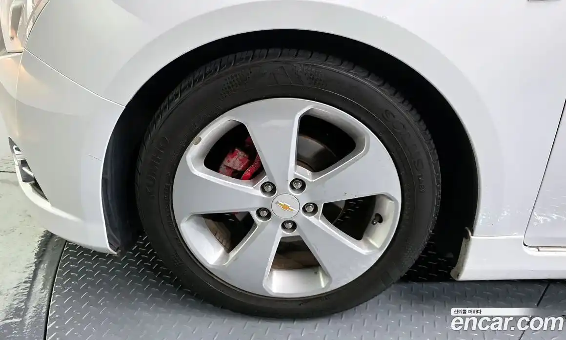 Chevrolet Cruze 2011 1.8 Автомат в Москве № 1011917, фото 5