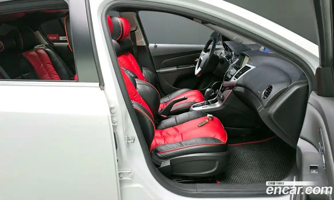 Chevrolet Cruze 2011 1.8 Автомат в Москве № 1011917, фото 10