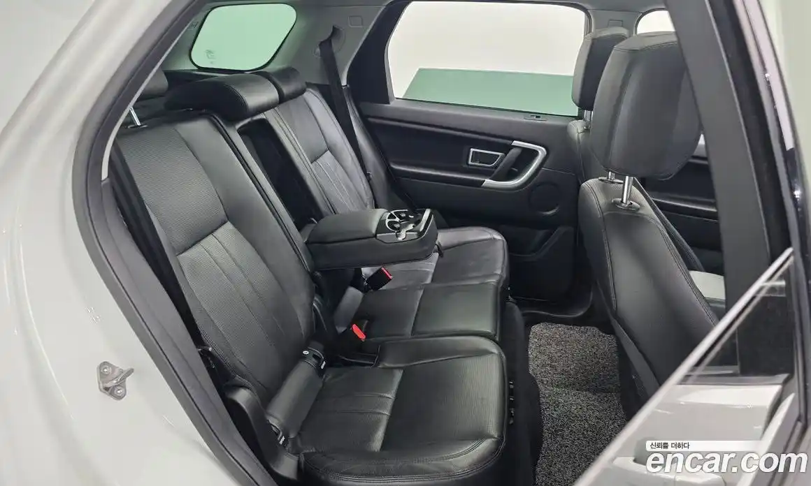 Land Rover Discovery Sport 2018 2.0 гидро в Москве № 1013177, фото 11