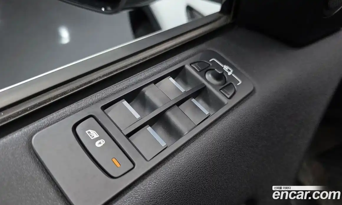 Land Rover Discovery Sport 2018 2.0 гидро в Москве № 1013177, фото 16