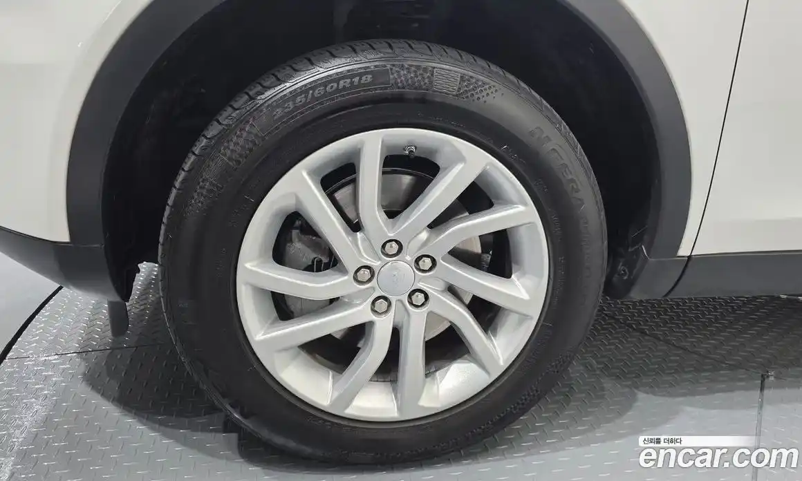 Land Rover Discovery Sport 2018 2.0 гидро в Москве № 1013177, фото 4