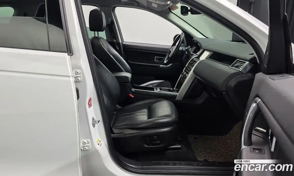 Land Rover Discovery Sport 2018 2.0 гидро в Москве № 1013177, фото 9