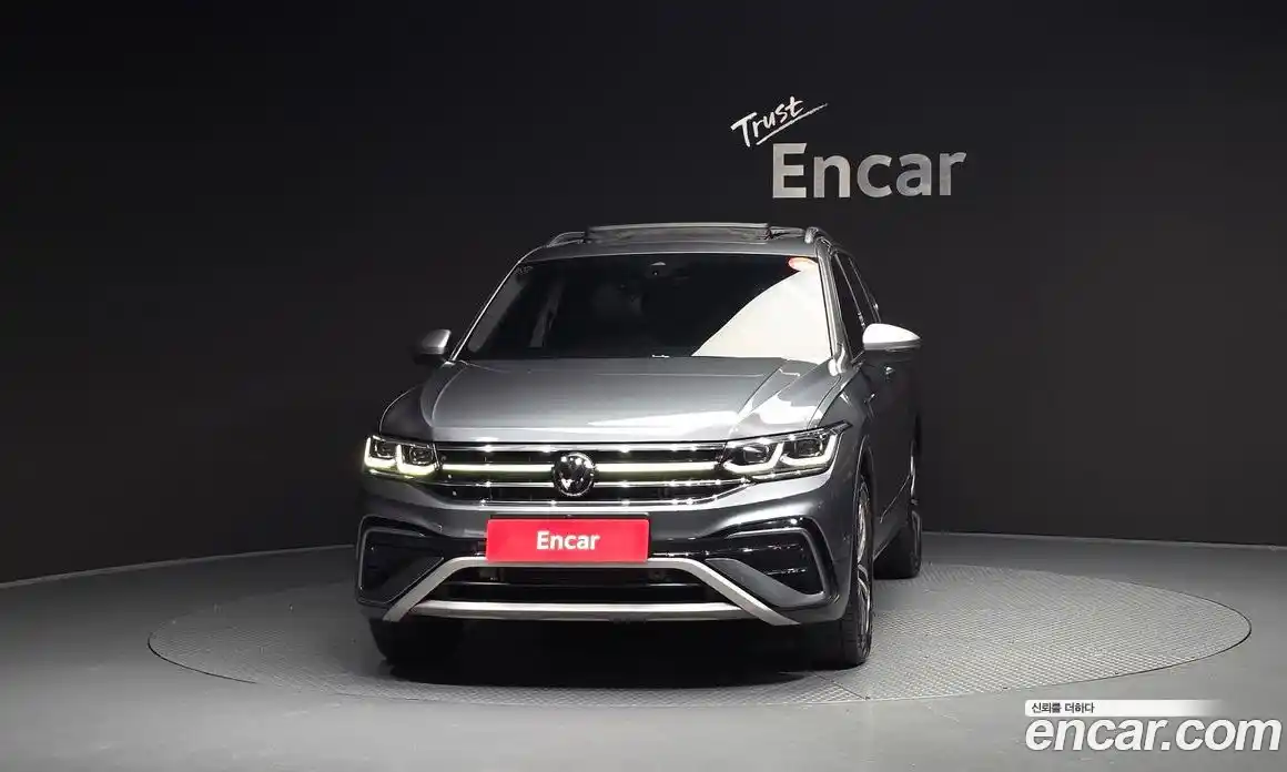 Volkswagen Tiguan 2023 2.0 гидро в Москве № 1014587, фото 3