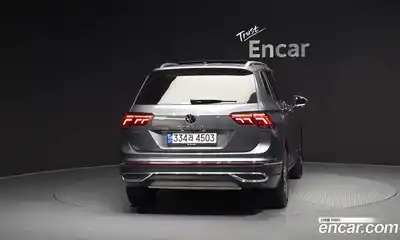 Volkswagen Tiguan 2023 2.0 гидро в Москве № 1014587, миниатюра 4