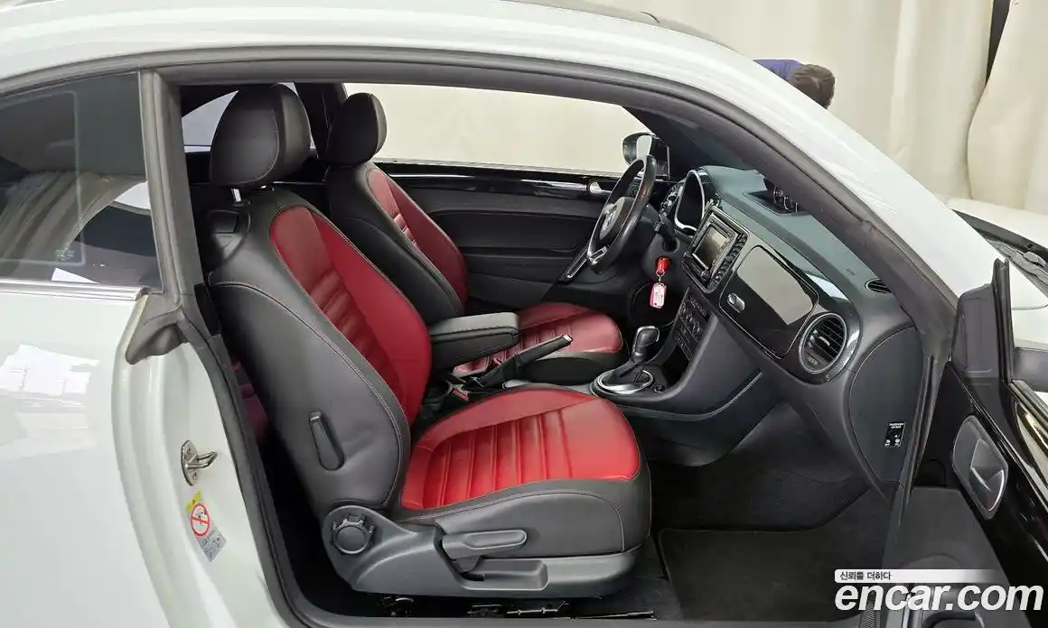 Volkswagen Beatle 2015 2.0 гидро в Москве № 1014655, фото 11