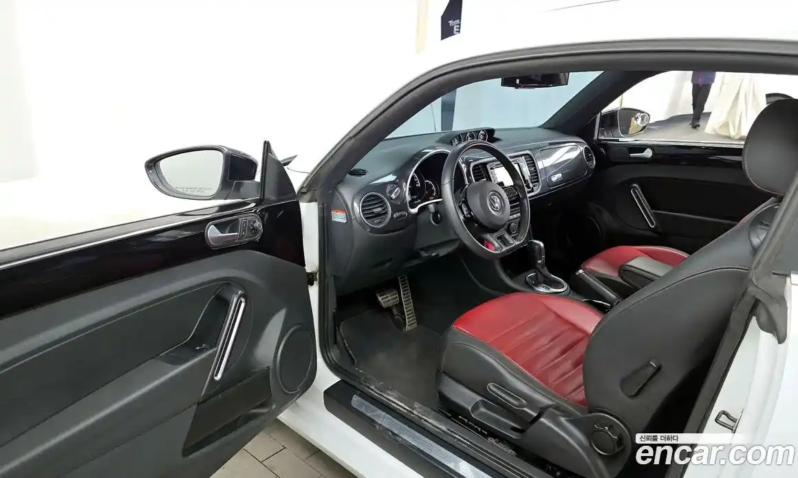 Volkswagen Beatle 2015 2.0 гидро в Москве № 1014655, фото 10