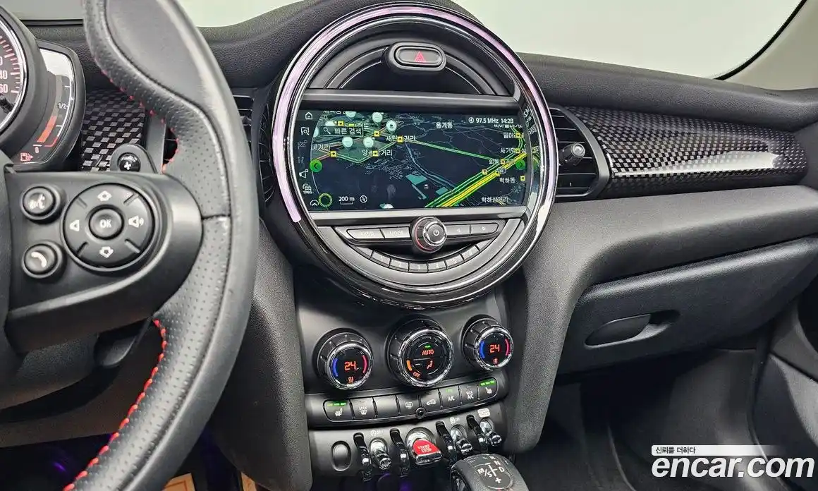 Mini Cooper 2018 2.0 гидро в Москве № 134584, фото 17