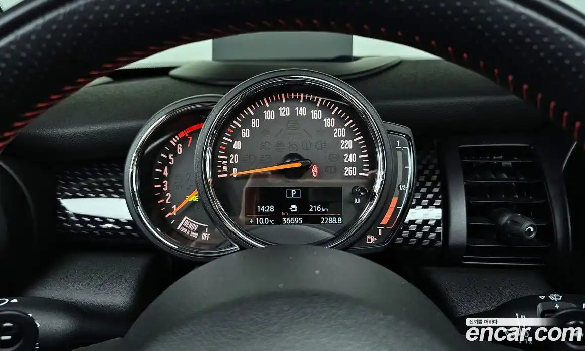 Mini Cooper 2018 2.0 гидро в Москве № 134584, фото 8