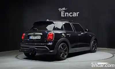 Mini Cooper 2023 2.0 гидро в Москве № 138590, миниатюра 2