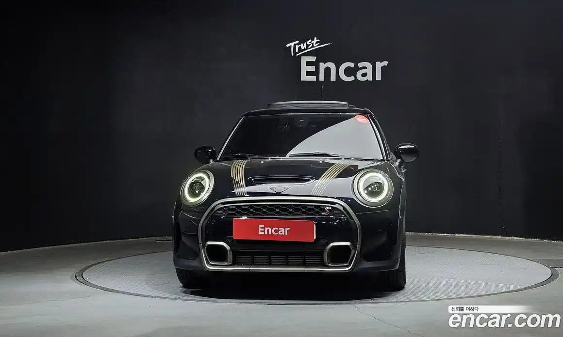 Mini Cooper 2023 2.0 гидро в Москве № 138590, фото 3