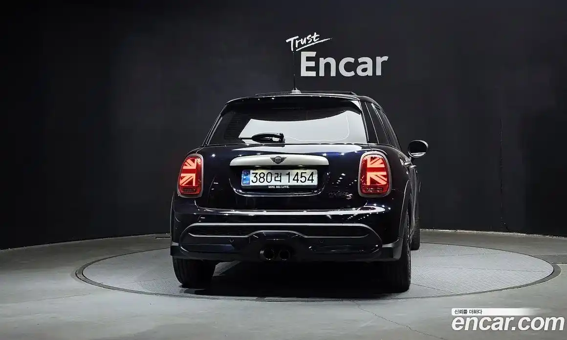 Mini Cooper 2023 2.0 гидро в Москве № 138590, фото 4