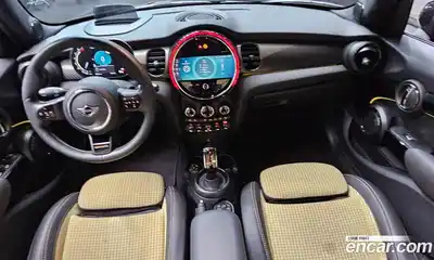 Mini Cooper 2023 2.0 гидро в Москве № 138590, миниатюра 7