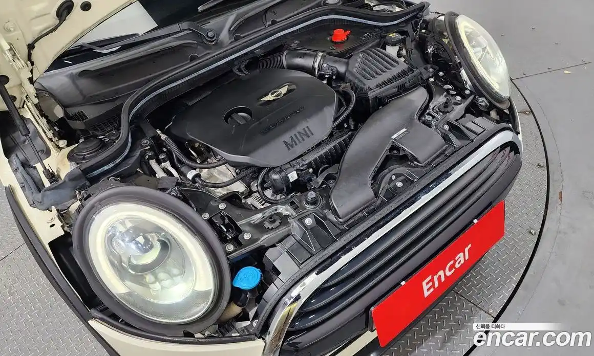 Mini Cooper 2018 1.5 гидро в Москве № 140955, фото 6