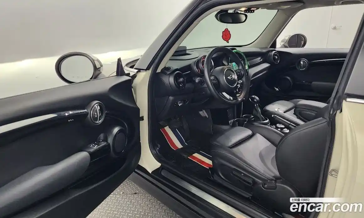Mini Cooper 2018 1.5 гидро в Москве № 140955, фото 10