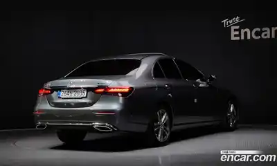 Mercedes-Benz E-Class 2022 2.0 гидро в Москве, миниатюра 2