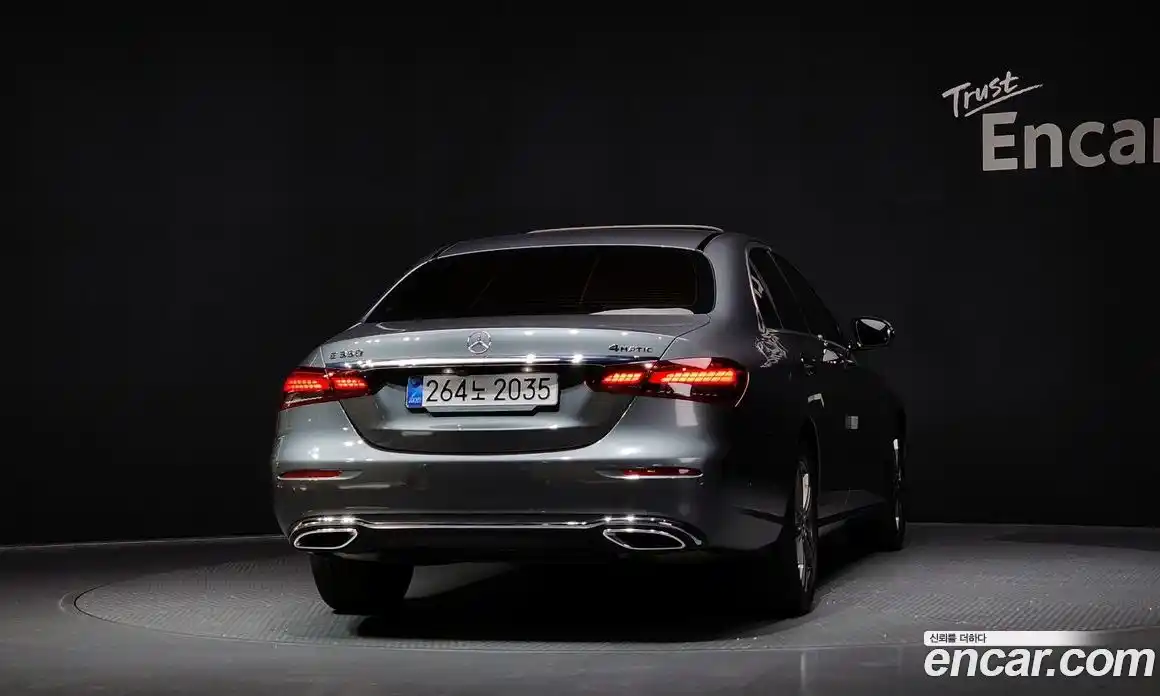 Mercedes-Benz E-Class 2022 2.0 гидро в Москве, фото 4