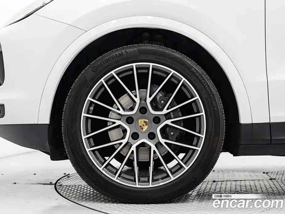 Porsche Cayenne 2023 3.0 гидро в Москве № 151903, фото 5