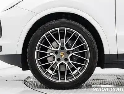 Porsche Cayenne 2023 3.0 гидро в Москве № 151903, миниатюра 5