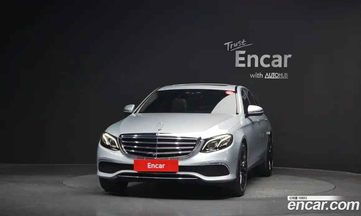 Mercedes-Benz E-Class 2018 2.0 гидро в Москве № 160649, фото 3