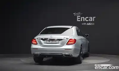 Mercedes-Benz E-Class 2018 2.0 гидро в Москве № 160649, миниатюра 4