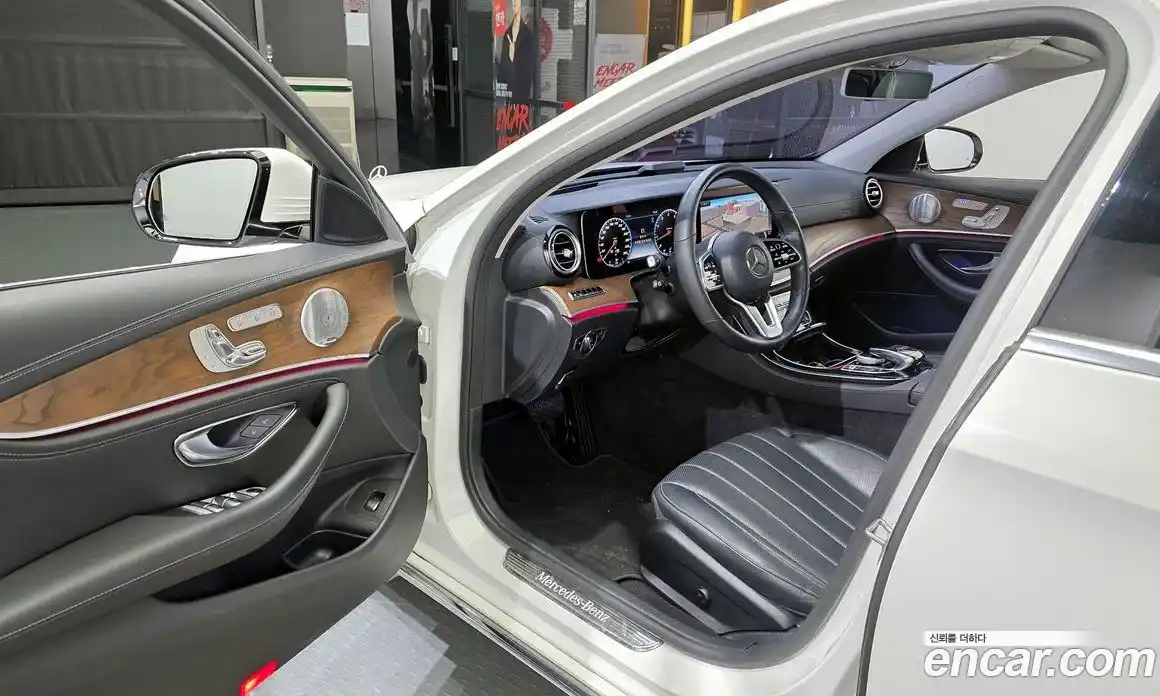 Mercedes-Benz E-Class 2018 2.0 гидро в Москве № 161486, фото 10