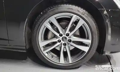 Audi A6 2023 2.0 гидро в Москве № 162420, миниатюра 5