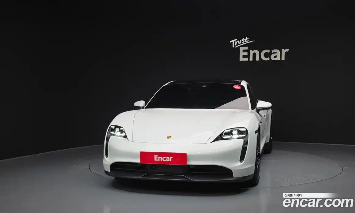 Porsche Taycan 2023 0.1 гидро в Москве № 164949, фото 3