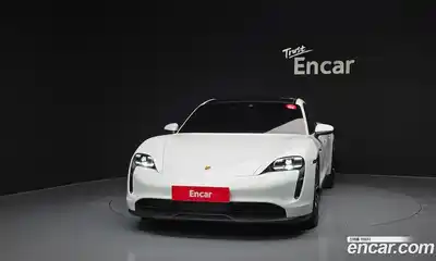Porsche Taycan 2023 0.1 гидро в Москве № 164949, миниатюра 3