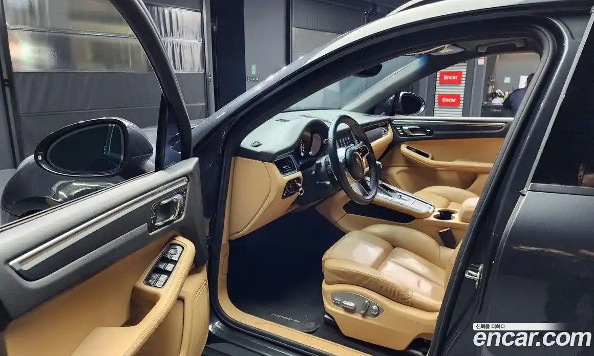 Porsche Macan 2017 2.0 гидро в Москве № 165286, фото 10