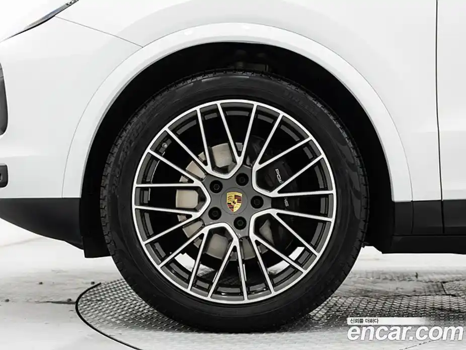 Porsche Cayenne 2023 3.0 гидро в Москве № 165750, фото 5