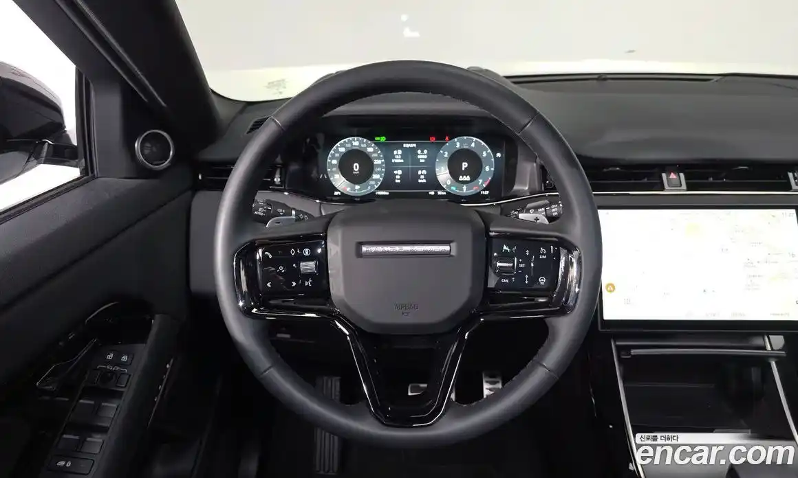 Land Rover Range-Rover Evoque 2024 2.0 гидро в Москве № 165956, фото 12