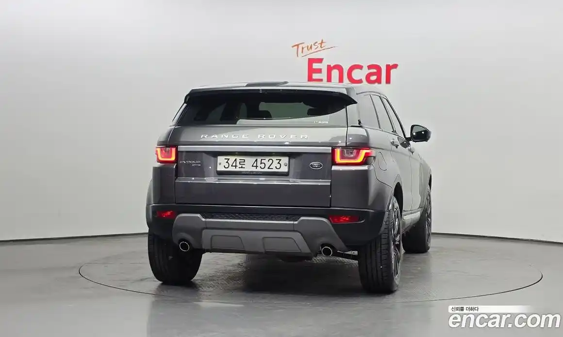 Land Rover Range-Rover Evoque 2018 2.0 гидро в Москве № 166154, фото 4