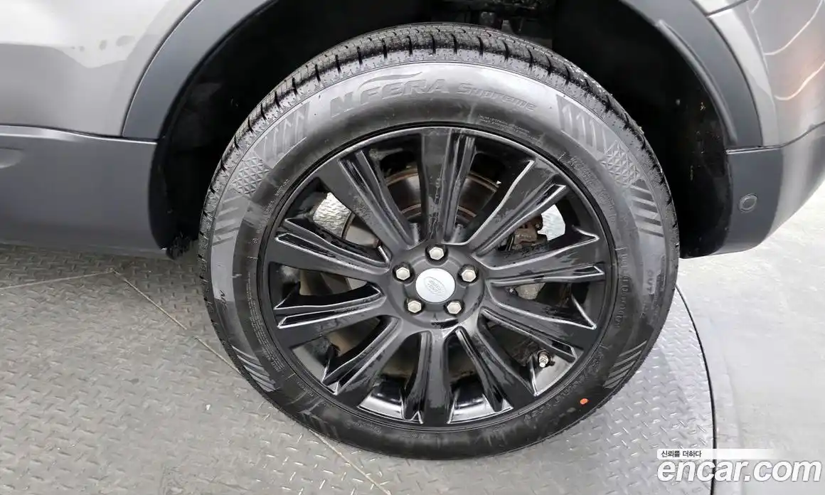 Land Rover Range-Rover Evoque 2018 2.0 гидро в Москве № 166154, фото 5