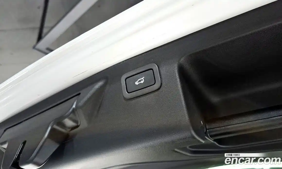 Land Rover Discovery Sport 2018 2.0 гидро в Москве № 166437, фото 20