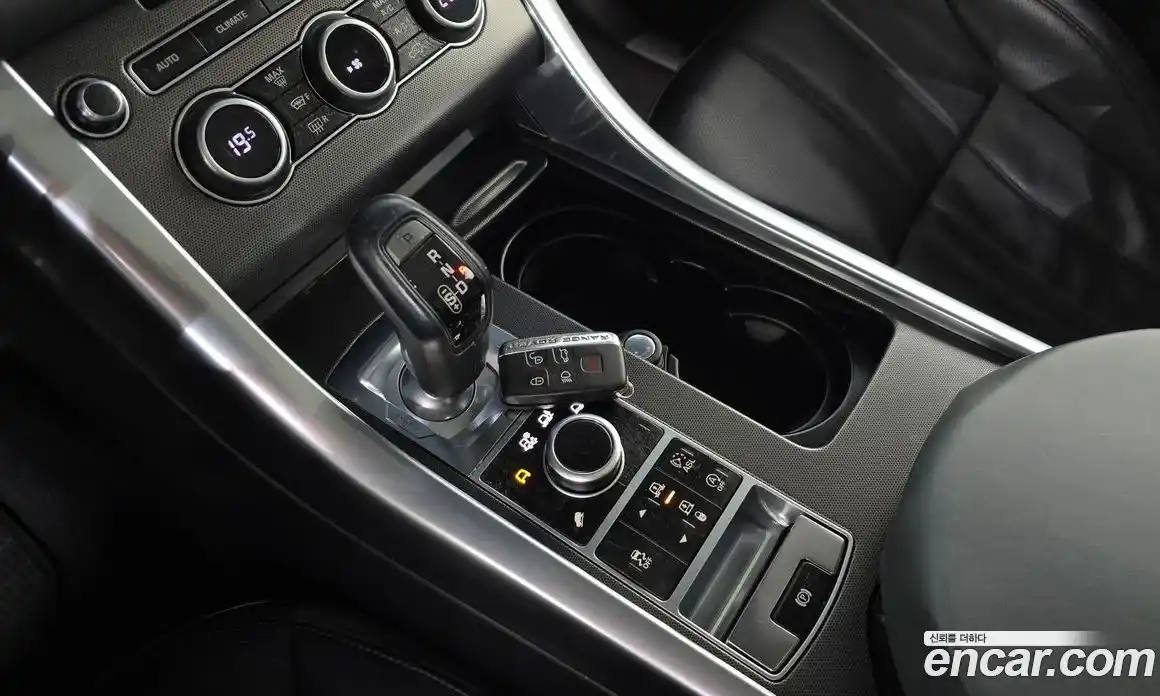 Land Rover Range-Rover Sport 2014 3.0 гидро в Москве № 166460, фото 9