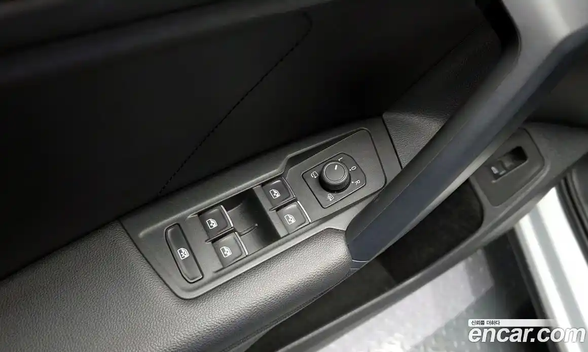 Volkswagen Tiguan 2022 2.0 гидро в Москве № 168805, фото 18