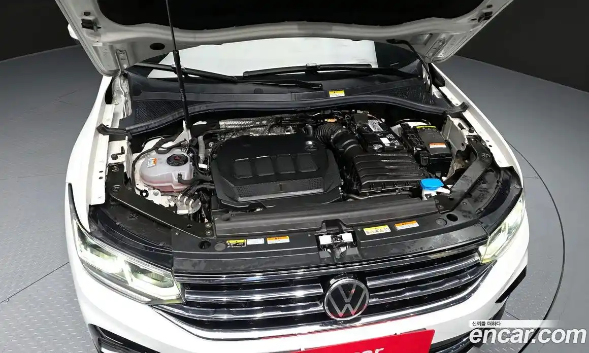 Volkswagen Tiguan 2022 2.0 гидро в Москве № 168805, фото 6