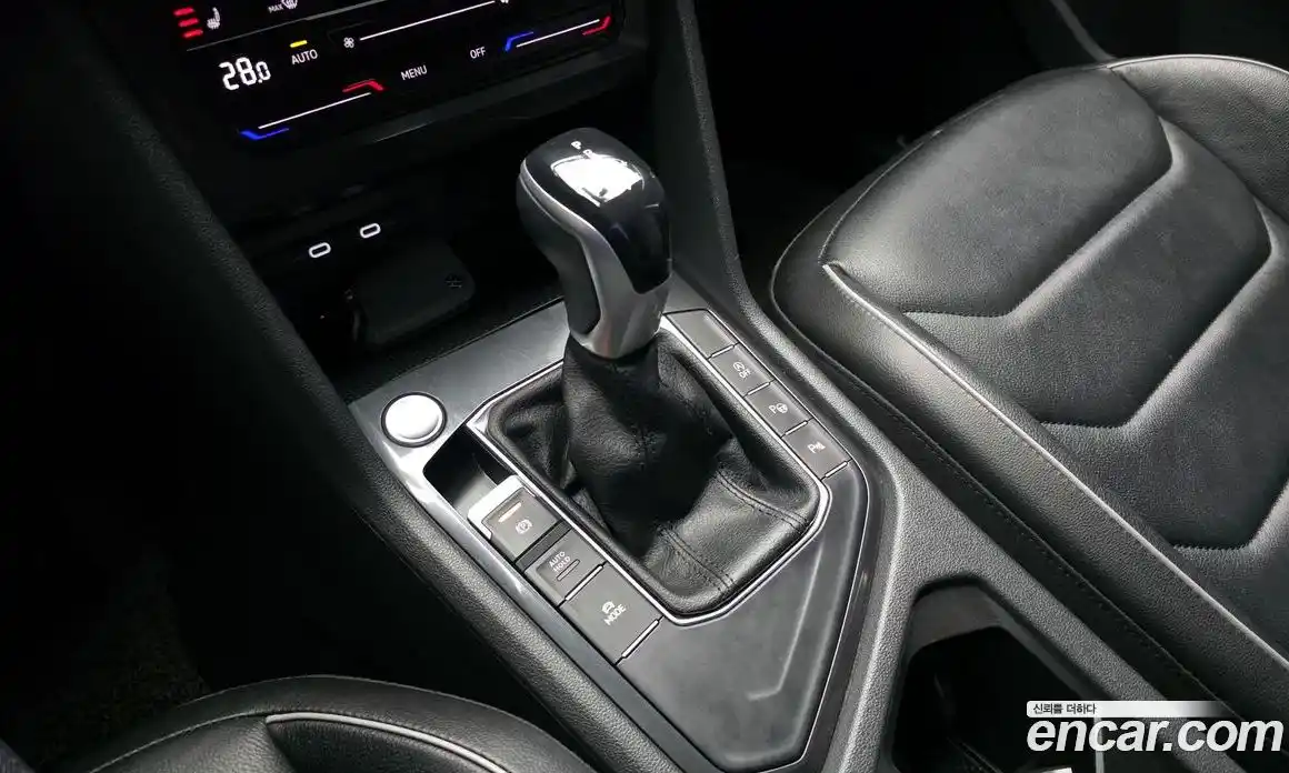 Volkswagen Tiguan 2022 2.0 гидро в Москве № 168805, фото 9
