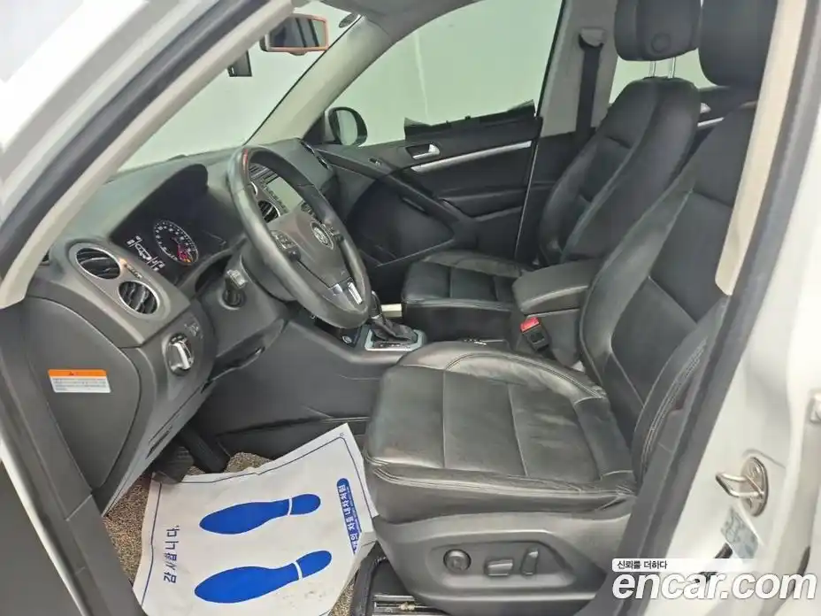 Volkswagen Tiguan 2016 2.0 гидро в Москве № 169295, фото 14
