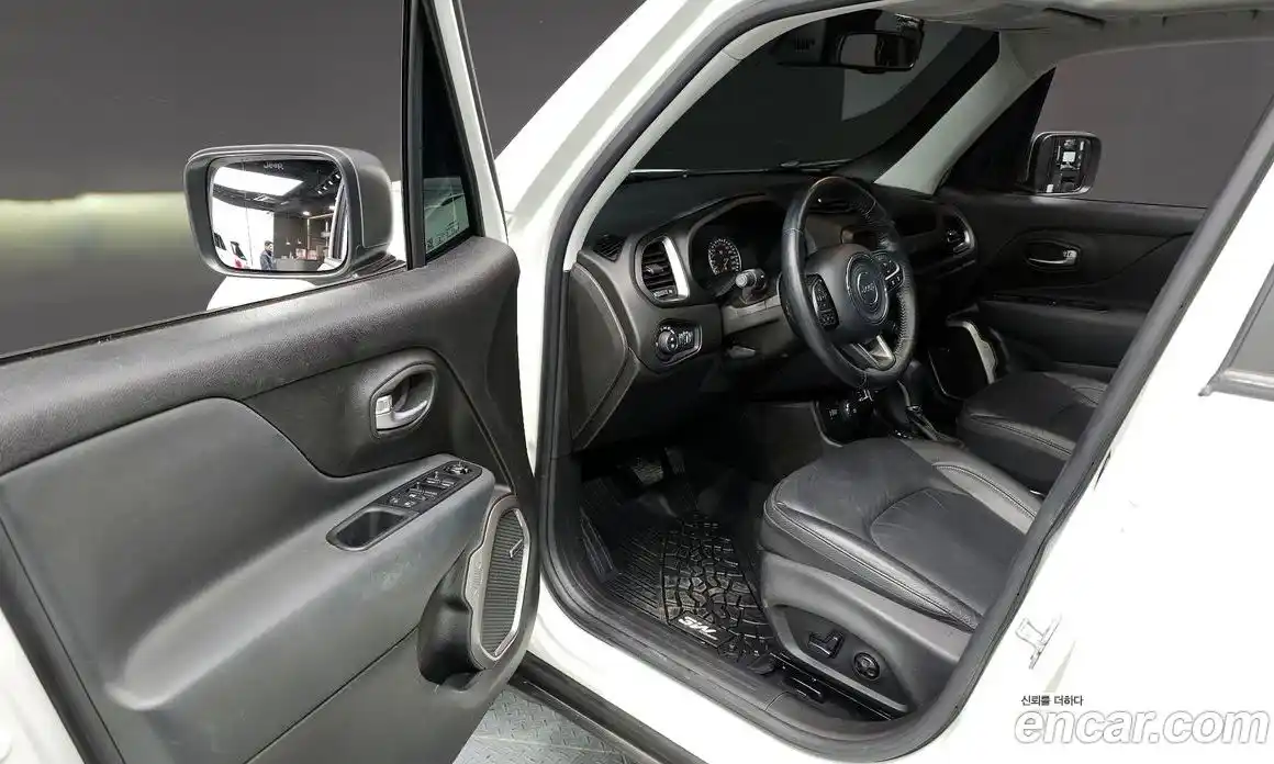 Jeep Renegade 2021 2.4 гидро в Москве № 169623, фото 10