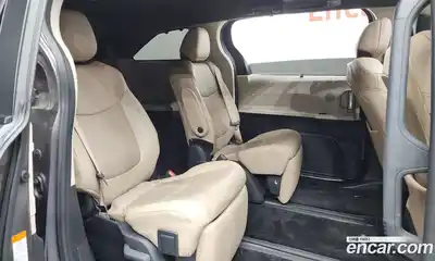 Toyota Sienna 2023 2.5 гидро в Москве № 170237, миниатюра 12