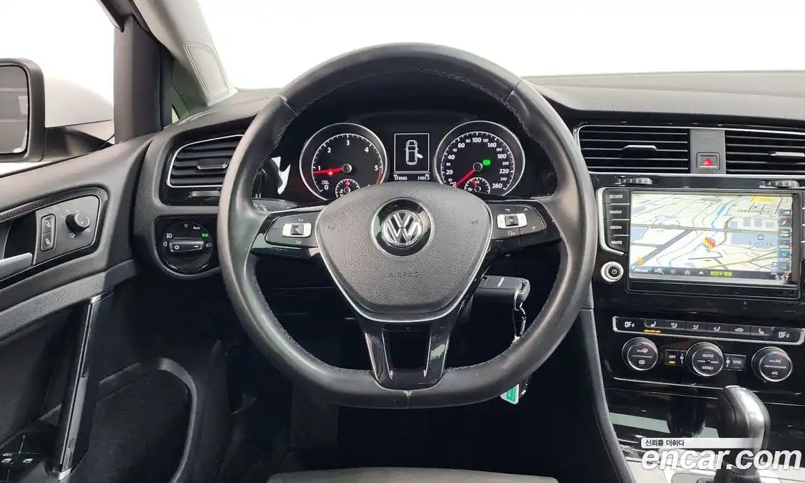 Volkswagen Golf 2015 2.0 гидро в Москве № 176983, фото 13