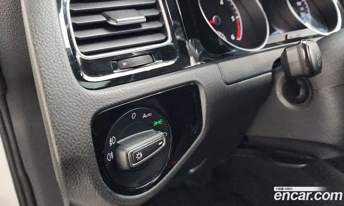 Volkswagen Golf 2015 2.0 гидро в Москве № 176983, фото 18