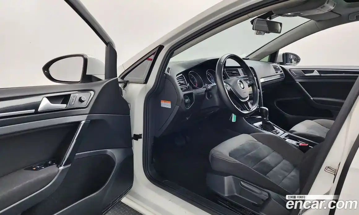 Volkswagen Golf 2015 2.0 гидро в Москве № 176983, фото 10