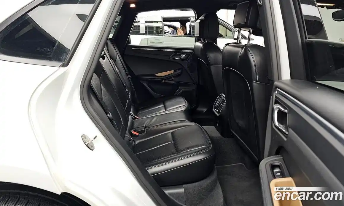 Porsche Macan 2018 2.0 гидро в Москве № 179727, фото 12