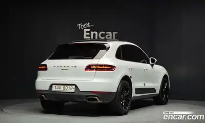 Porsche Macan 2018 2.0 гидро в Москве № 179727, миниатюра 2
