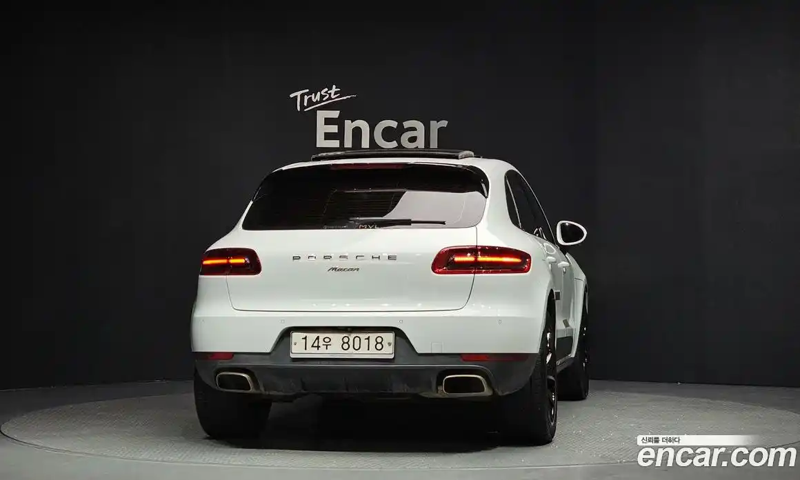 Porsche Macan 2018 2.0 гидро в Москве № 179727, фото 4