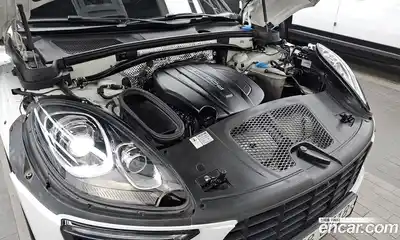 Porsche Macan 2018 2.0 гидро в Москве № 179727, миниатюра 6