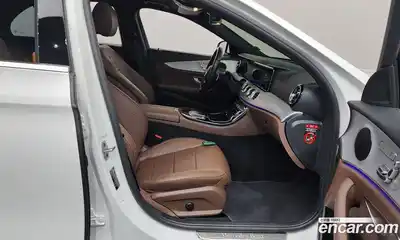 Mercedes-Benz E-Class 2020 2.0 гидро, миниатюра 11